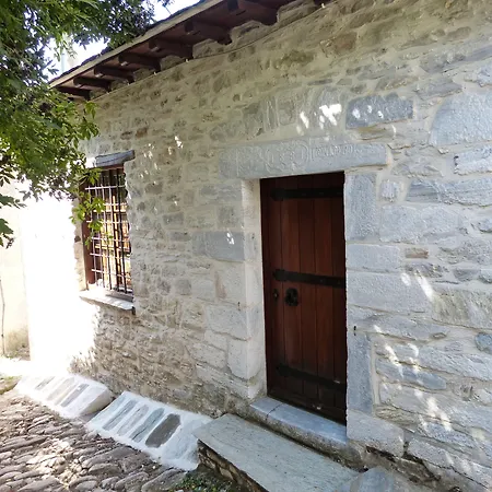 Ta Xelidonakia 5* Pinakátai