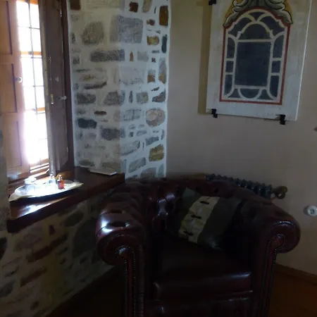 לינה וארוחת בוקר Ta Xelidonakia