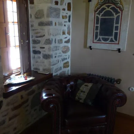 Ta Xelidonakia Pinakátai