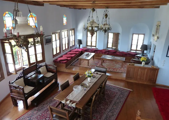 Bed & Breakfast Ta Xelidonakia Pinakatai