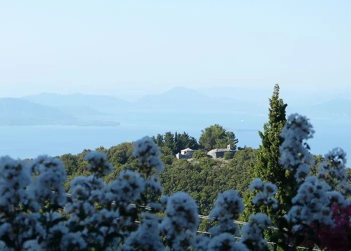 Bed & Breakfast Ta Xelidonakia 5*